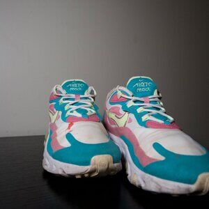 Nike Air Max 270 React